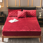 Crystal Velvet Thicken Quilted Mattress Cover